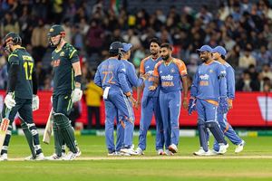 IND vs AUS 4th T20I: क्या हाई स्कोरिंग गोल्ड कोस्ट में बारिश करेगी परेशान? जानें पिच और वेदर रिपोर्ट SportsTak Hindi