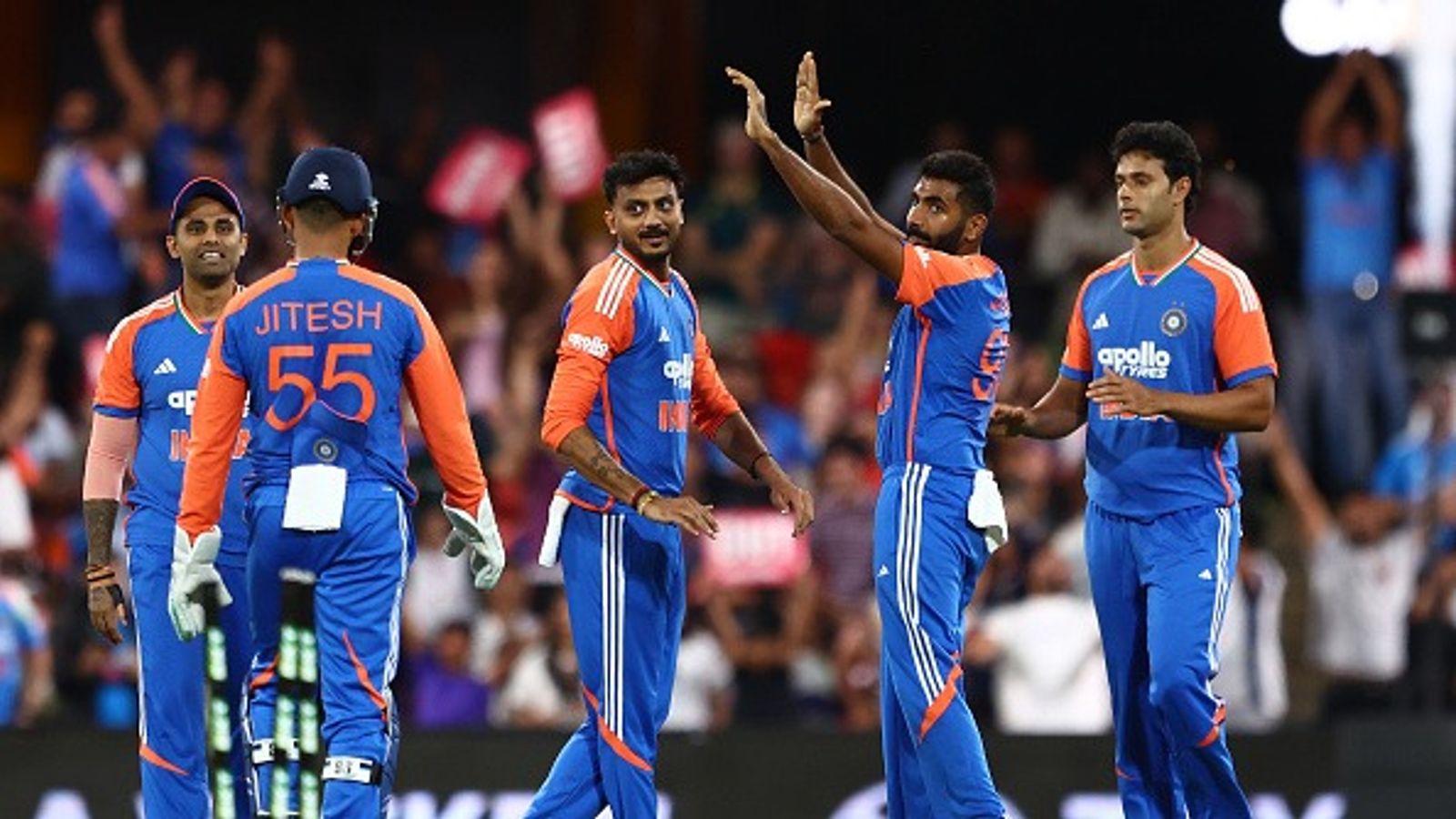 IND vs AUS : सुंदर और अक्षर की फिरकी से जीती टीम इंडिया, 168 रन के चेज में ऑस्ट्रेलिया ने घर में किया सरेंडर IND vs AUS : सुंदर और अक्षर की फिरकी से जीती टीम इंडिया, 168 रन के चेज में ऑस्ट्रेलिया ने घर में किया सरेंडर