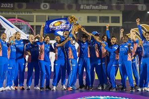 WPL Retention 2026: सभी 5 फ्रेंचाइजियों ने रिटेन लिस्ट को किया ऑफिशियल, जानें किसे मिली कितनी कीमत और किस टीम के पास कितने पैसे बाकी SportsTak Hindi