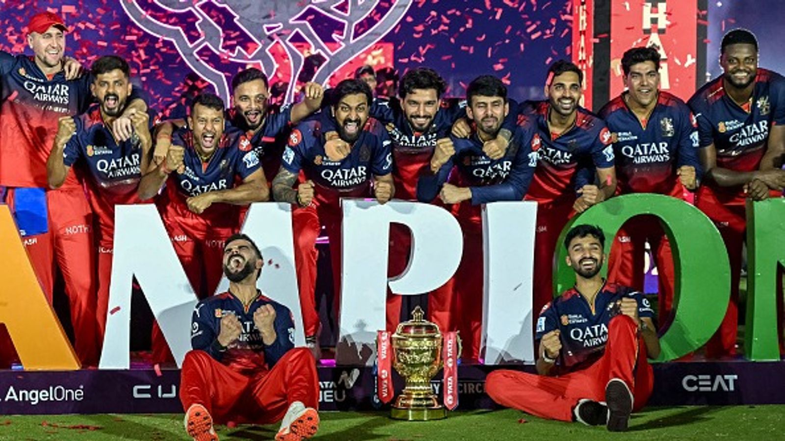 RCB फैंस को तगड़ा झटका, IPL 2026 में बेंगलुरु में नहीं होंगे होम मैच? रिपोर्ट में बड़ा खुलासा RCB फैंस को तगड़ा झटका, IPL 2026 में बेंगलुरु में नहीं होंगे होम मैच? रिपोर्ट में बड़ा खुलासा