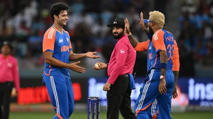 रोहित शर्मा के करीबी दोस्त और टीम इंडिया के पूर्व कोच ने शिवम दुबे को सराहा, कहा - उसके होने से हार्दिक पंड्या... 