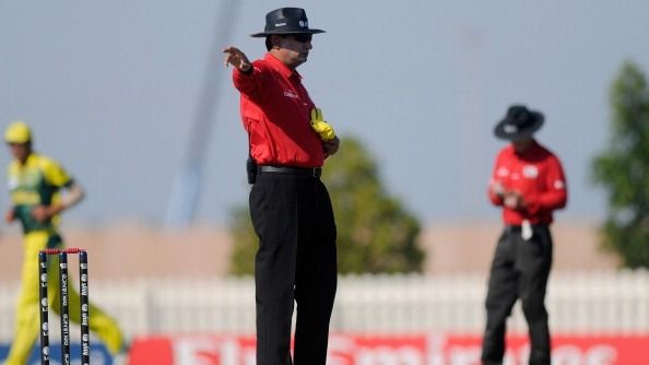 icc-umpire-shozab-raza-signals-power-play-271215332-16x9.jpg