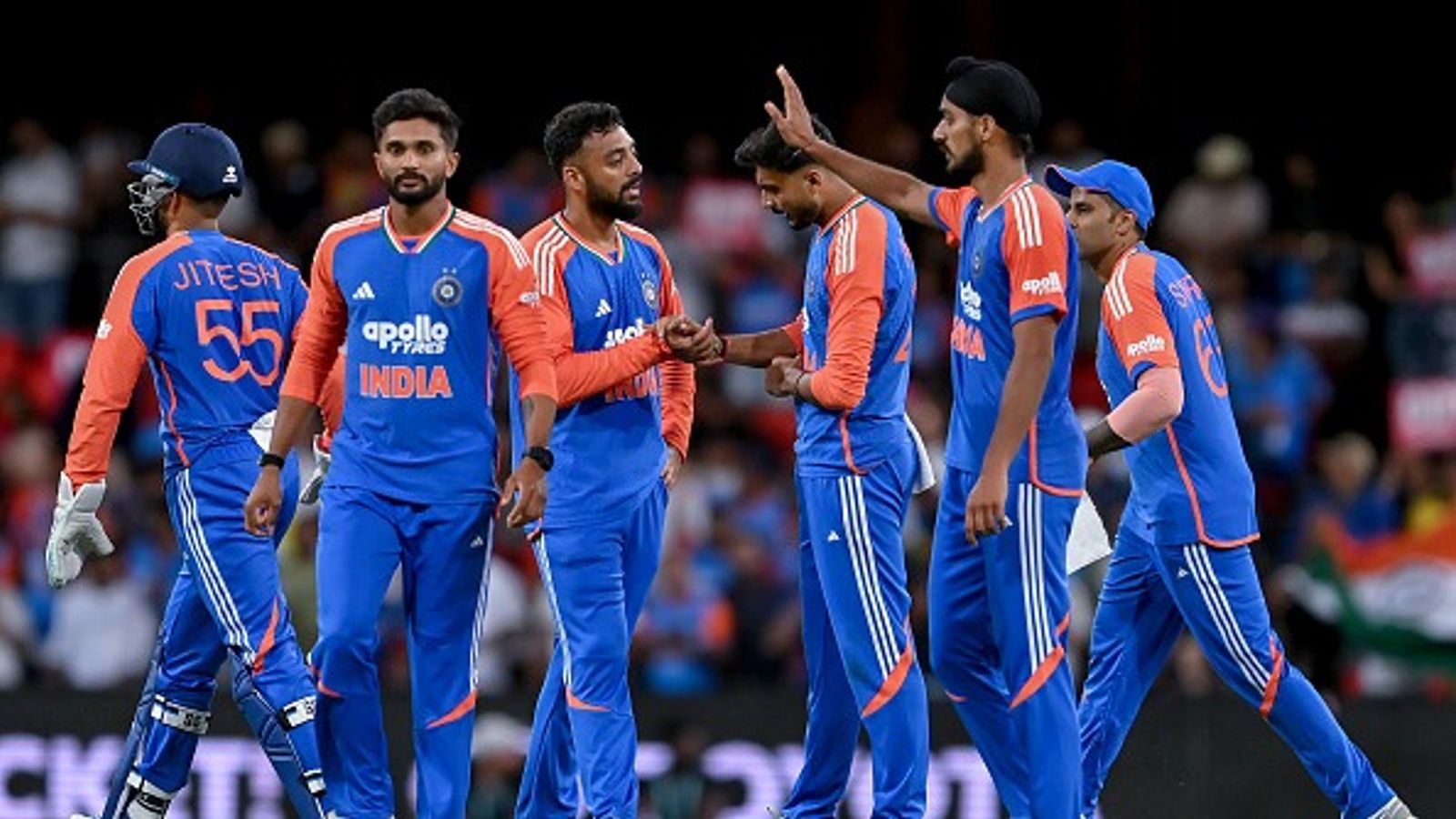 'वो बुमराह से भी ज्यादा मूल्यवान है', पूर्व भारतीय बैटर ने टीम इंडिया के इस गेंदबाज की जमकर की तारीफ, कहा- आंकड़े आपको... 'वो बुमराह से भी ज्यादा मूल्यवान है', पूर्व भारतीय बैटर ने टीम इंडिया के इस गेंदबाज की जमकर की तारीफ, कहा- आंकड़े आपको...