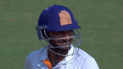 40 साल के बैटर ने BCCI अध्यक्ष और नेशनल सेलेक्टर आरपी सिंह के सामने ठोकी 33वीं सेंचुरी, दिल्ली के खिलाफ रणजी में किया कमाल SportsTak Hindi