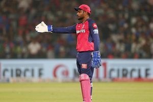 संजू सैमसन के दिल्ली कैपिटल्स के साथ जाने की डील क्यों हुई रद्द, किस वजह से बिगड़ गई बात SportsTak Hindi