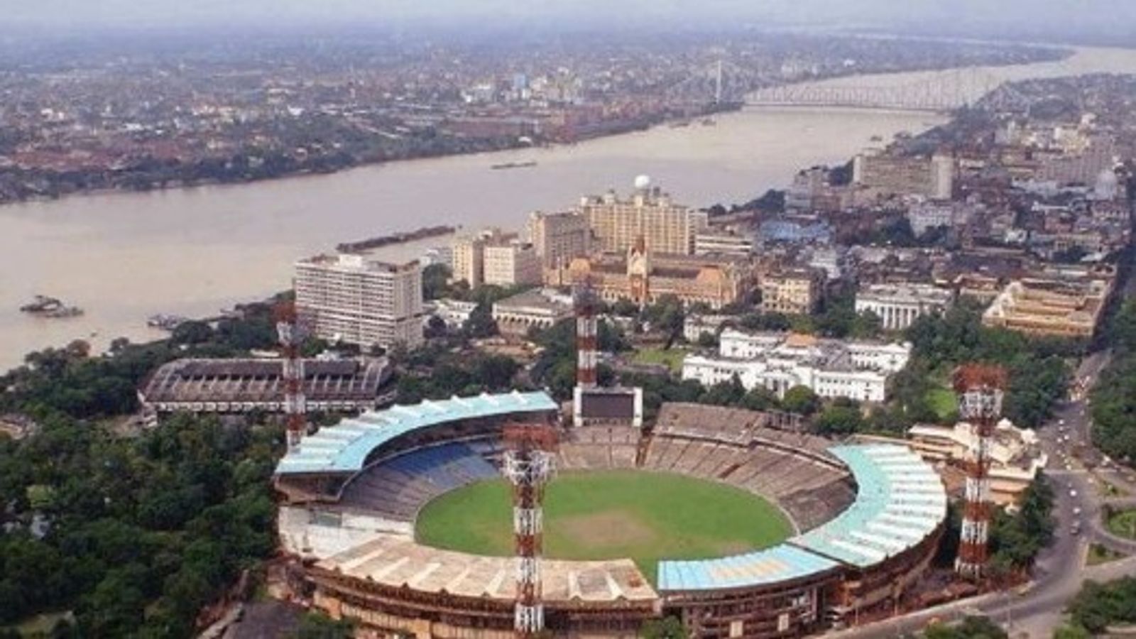 IND vs SA : कोलकाता टेस्ट में कैसा होगा पिच का मिजाज? क्यूरेटर ने गंभीर का नाम लेकर खोला बड़ा राज IND vs SA : कोलकाता टेस्ट में कैसा होगा पिच का मिजाज? क्यूरेटर ने गंभीर का नाम लेकर खोला बड़ा राज