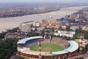 IND vs SA : कोलकाता टेस्ट में कैसा होगा पिच का मिजाज? क्यूरेटर ने गंभीर का नाम लेकर खोला बड़ा राज SportsTak Hindi