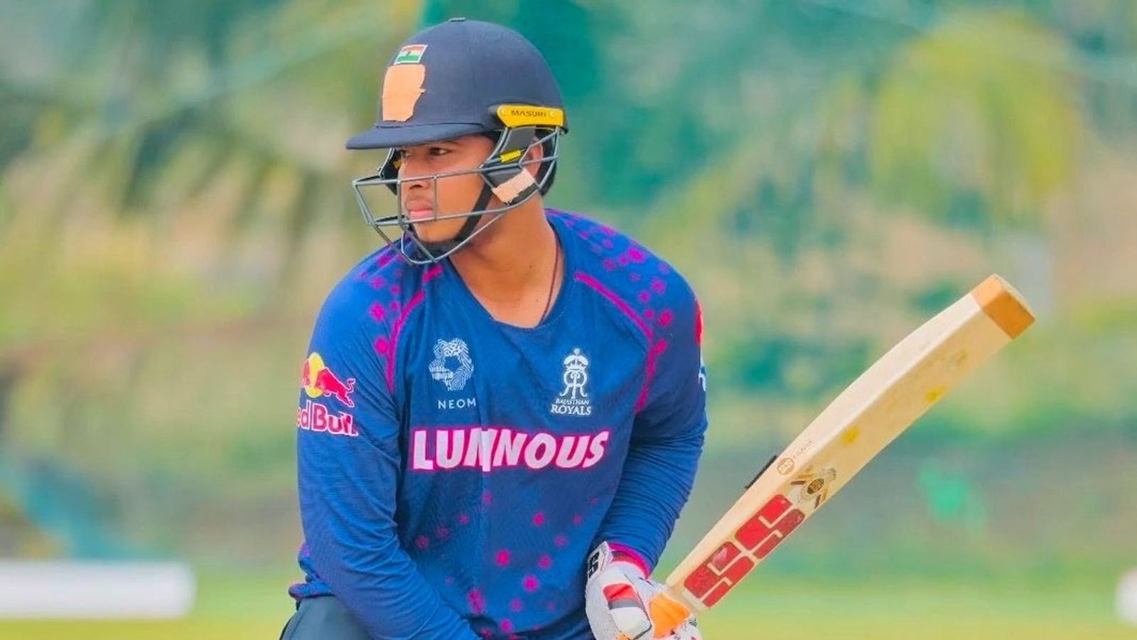 वैभव सूर्यवंशी और आयुष म्हात्रे के बिना खेलेगी भारत की अंडर 19 ए और बी टीम, बीसीसीआई ने किया ऐलान, जानें किसे मिला मौका वैभव सूर्यवंशी और आयुष म्हात्रे के बिना खेलेगी भारत की अंडर 19 ए और बी टीम, बीसीसीआई ने किया ऐलान, जानें किसे मिला मौका