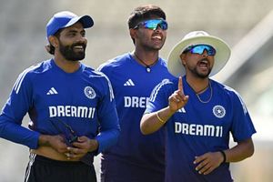 IND vs SA : कोलकाता में टर्निंग ट्रैक के लिए तैयार साउथ अफ्रीका, कोच ने कहा - ऐसा कुछ नहीं है जिससे... SportsTak Hindi