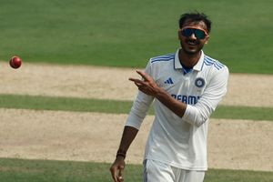 'अंग्रेजी नहीं बोल सकते तो कप्तानी के लायक नहीं', अक्षर पटेल ने साउथ अफ्रीका सीरीज से पहले क्यों कहा ऐसा ? SportsTak Hindi