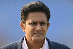 IND vs SA: ‘नंबर 3 पर कौन बल्लेबाजी करेगा?’, कोलकाता में भारत की प्लेइंग XI देख भड़के अनिल कुंबले, पहली बार टीम ने मैदान पर उतारे छह बाएं हाथ के बल्लेबाज SportsTak Hindi