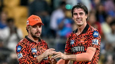 IPL 2026, SRH Retained and Released list: मोहम्मद शमी को ट्रेड और इन प्लेयर्स को रिलीज करने के बाद कैसी दिखती है सनराइजर्स हैदराबाद की टीम? SportsTak Hindi