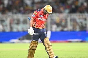 पंजाब किंग्स ने ग्लेन मैक्सवेल और जॉश इंग्लिस को IPL नीलामी से ठीक पहले क्यों किया रिलीज, रिकी पोंटिंग का बड़ा खुलासा SportsTak Hindi