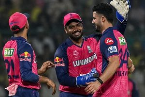 विवाद या मजबूरी? संजू सैमसन के राजस्थान रॉयल्स छोड़ने की गुत्थी सुलझी, मालिक ने खोले पत्ते SportsTak Hindi