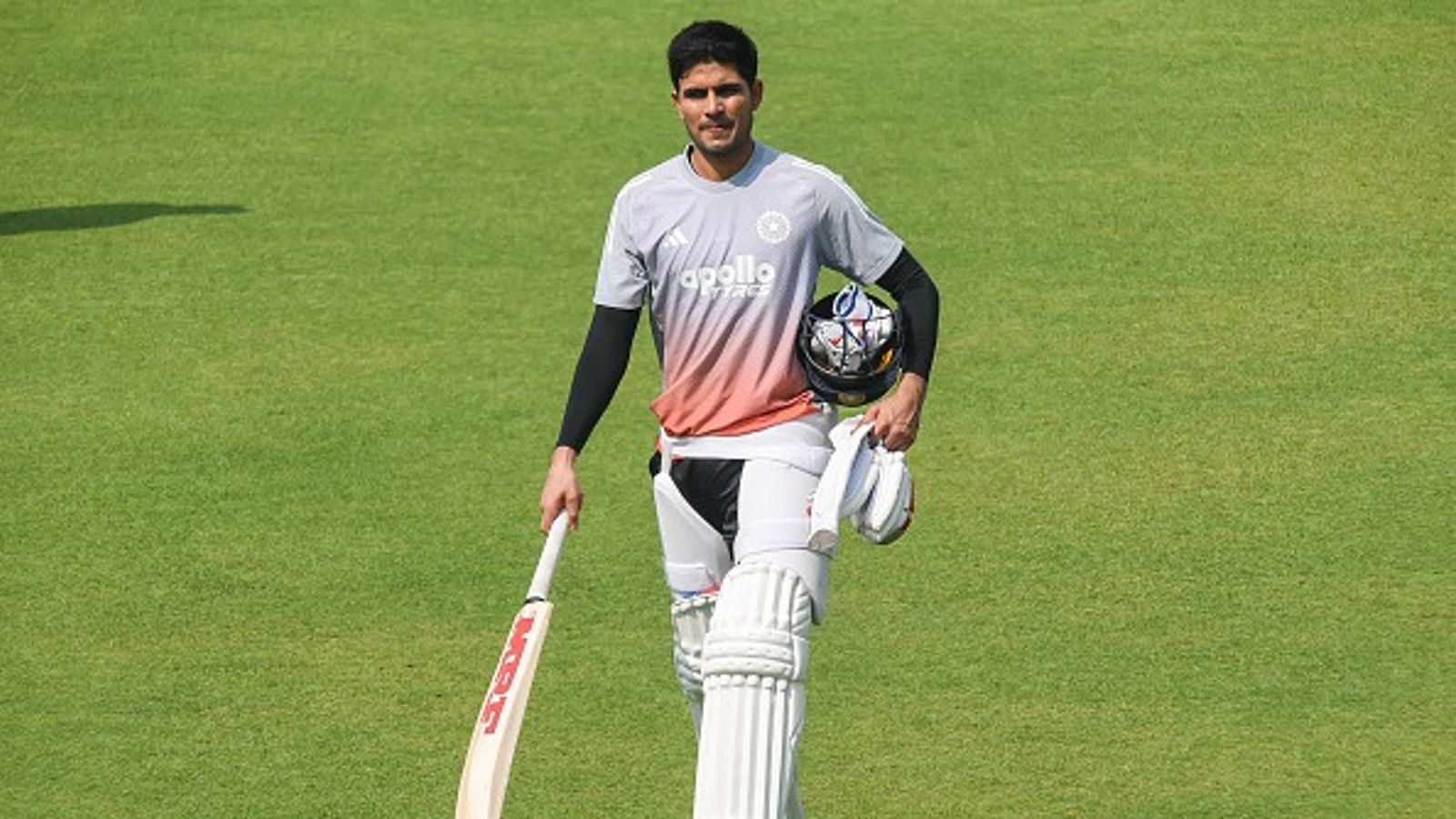 शुभमन गिल क्या साउथ अफ्रीका के खिलाफ वनडे और टी20 सीरीज खेलेंगे? भारतीय कप्तान पर अगले 24 घंटों में BCCI लेगी बड़ा फैसला शुभमन गिल क्या साउथ अफ्रीका के खिलाफ वनडे और टी20 सीरीज खेलेंगे? भारतीय कप्तान पर अगले 24 घंटों में BCCI लेगी बड़ा फैसला