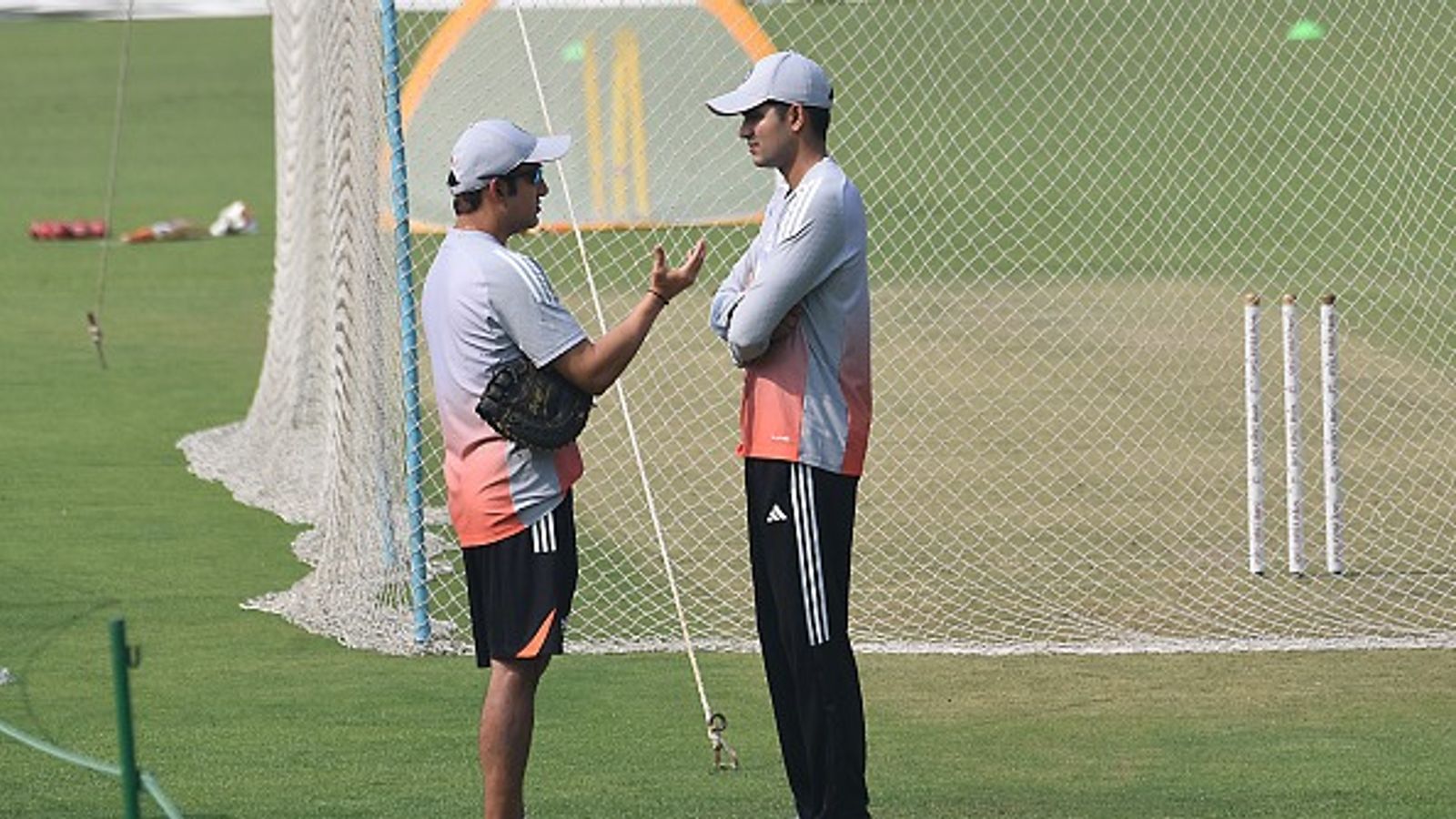 भारत के WTC फाइनल में पहुंचने की उम्मीदें कम, घर पर लगातार हार के बाद ये आंकड़े दे रहे हैं खतरे का संकेत भारत के WTC फाइनल में पहुंचने की उम्मीदें कम, घर पर लगातार हार के बाद ये आंकड़े दे रहे हैं खतरे का संकेत