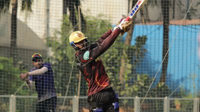 दिल्ली-KKR में रहे खिलाड़ी की सुनामी, 7वें नंबर पर आकर रणजी में दिखाया T20 वाला तूफान, ऋषभ पंत का रिकॉर्ड टूटते-टूटते बचा SportsTak Hindi