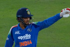 IND A vs OMA: टीम इंडिया राइजिंग स्टार्स एशिया कप के सेमीफाइनल में पहुंची, ओमान को 6 विकेट से पीटा SportsTak Hindi