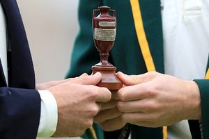 The Ashes: ऑस्ट्रेलिया और इंग्लैंड में किसका पलड़ा भारी, 361 मैचों में किसने जीते सबसे ज्यादा मैच, जानें दोनों टीमों का टेस्ट में हेड टू हेड रिकॉर्ड SportsTak Hindi