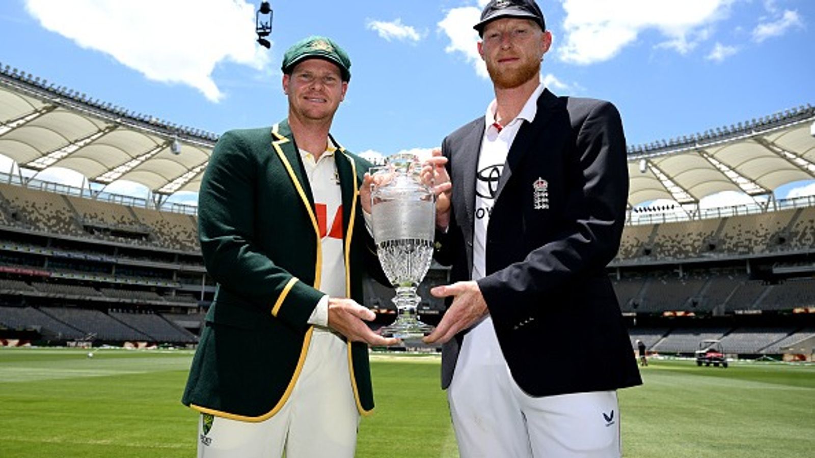 Ashes 2025-26: ऑस्ट्रेलिया और इंग्लैंड के बीच पर्थ में पहला एशेज टेस्ट, कहां देखें मैच की Live streaming, यहां जानें सभी डिटेल्स Ashes 2025-26: ऑस्ट्रेलिया और इंग्लैंड के बीच पर्थ में पहला एशेज टेस्ट, कहां देखें मैच की Live streaming, यहां जानें सभी डिटेल्स