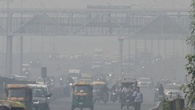 बड़ी खबर: एयर पॉल्यूशन के कारण दिल्ली से छिनी वनडे टूर्नामेंट के नॉकआउट्स की मेजबानी, अब मुंबई में खेले जाएंगे मुकाबले! SportsTak Hindi