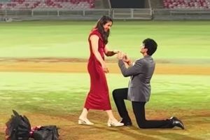 Smriti Mandhana Engagement: स्मृति मांधना ने पलाश मुच्छल के साथ की सगाई, जहां भारत ने जीता वर्ल्ड कप, वहीं पहनी अंगूठी SportsTak Hindi