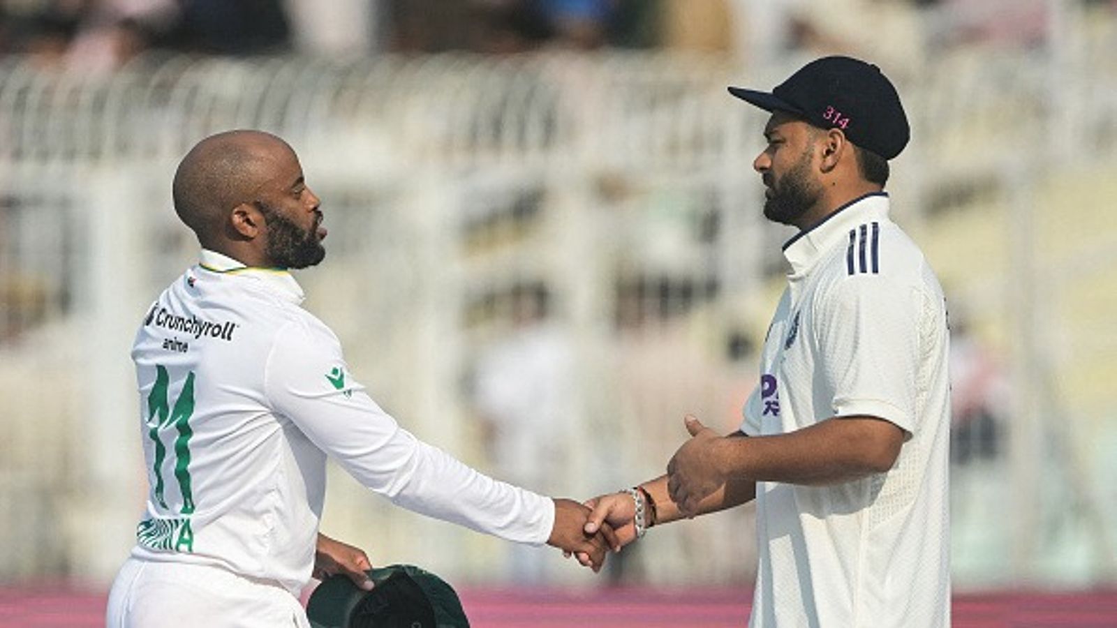 IND vs SA: ऋषभ पंत ने कप्तानी में गंवाया टॉस, साउथ अफ्रीका ने टॉस जीतकर चुनी बल्लेबाजी, जानें दोनों टीमों की प्लेइंग 11 IND vs SA: ऋषभ पंत ने कप्तानी में गंवाया टॉस, साउथ अफ्रीका ने टॉस जीतकर चुनी बल्लेबाजी, जानें दोनों टीमों की प्लेइंग 11