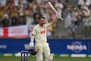 ट्रेविस हेड ने तूफ़ानी पारी से पहले ड्रेसिंग रूम में क्या कहा? स्टीव स्मिथ ने बताई अंदर की बात SportsTak Hindi