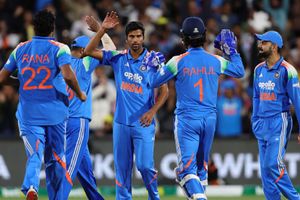 IND vs SA: भारतीय वनडे टीम में 2 साल बाद इन सूरमाओं को मिला मौका, जानिए स्क्वॉड में क्या-क्या बदला SportsTak Hindi