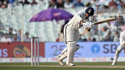 IND vs SA: यशस्वी जायसवाल ने की सचिन तेंदुलकर के रिकॉर्ड की बराबरी, 21वीं सदी में ऐसा करने वाले बने पहले भारतीय खिलाड़ी SportsTak Hindi