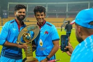 सैयद मुश्ताक अली ट्रॉफी पर किस टीम ने किया सबसे ज्यादा बार कब्जा, जानें किस सीजन का कौन रहा विजेता? SportsTak Hindi