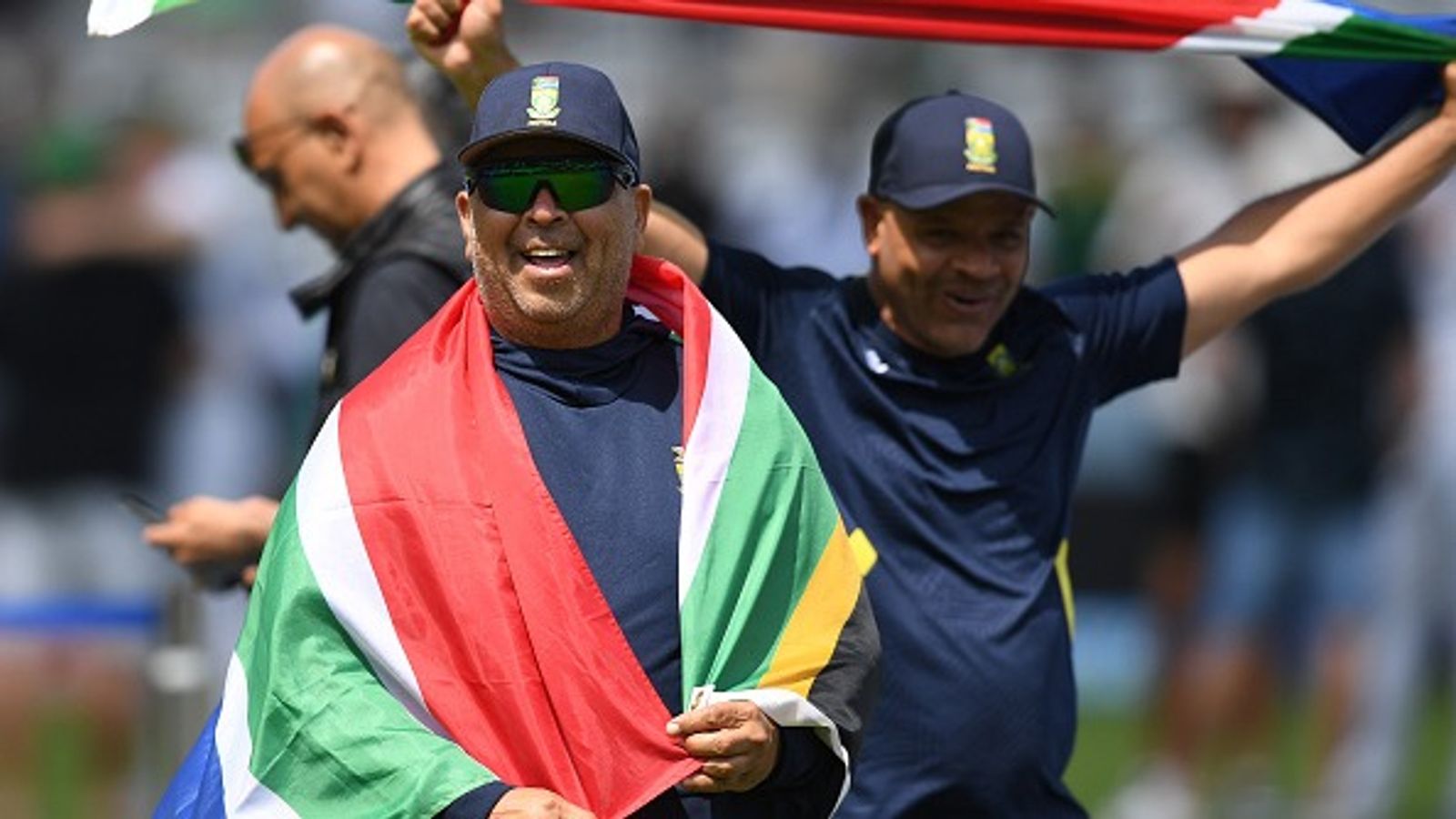 डेल स्टेन की कोच को फटकार, 'गिड़गिड़ाने' वाले बयान पर पूर्व पेसर हुआ आग-बबूला, कहा- शुकरी को... डेल स्टेन की कोच को फटकार, 'गिड़गिड़ाने' वाले बयान पर पूर्व पेसर हुआ आग-बबूला, कहा- शुकरी को...