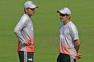 IND vs SA: भारत की हार के बाद शुभमन गिल का पोस्ट, गौतम गंभीर की आलोचनाओं के बीच कहा- एक-दूसरे पर विश्वास... SportsTak Hindi