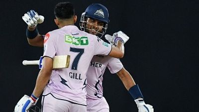 शुभमन गिल की टीम से निकाला गया ऑलराउंडर बना कप्तान, दिग्गज खिलाड़ी को किया रिप्लेस SportsTak Hindi