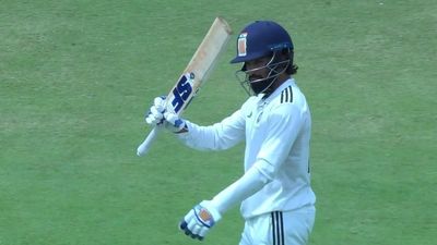 RCB के कप्तान रजत पाटीदार की एक महीने बाद घरेलू क्रिकेट में वापसी, जानिए किस टीम से खेलेंगे T20 मैच ? SportsTak Hindi