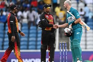 मुक्का मारकर महिला से लूटपाट करने वाले क्रिकेटर को सजा, ICC टूर्नामेंट के बीच की थी शर्मनाक हरकत SportsTak Hindi