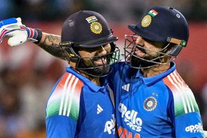 रोहित शर्मा-विराट कोहली को विजय हजारे ट्रॉफी खिलाने की प्लानिंग, BCCI करेगा दोनों से बात! SportsTak Hindi