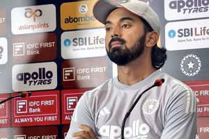 भारत की स्पिन के खिलाफ परेशानी पर केएल राहुल की बोलती बंद, बोले- इसका जवाब तो मेरे पास भी नहीं है SportsTak Hindi