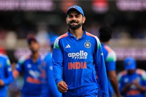 विराट कोहली भारत में विजय हजारे ट्रॉफी खेलेंगे या नहीं? BCCI को इशारों में दिया ये जवाब SportsTak Hindi