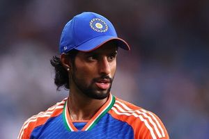 'गौतम गंभीर मुझे प्रेशर में डालते हैं', वनडे टीम इंडिया में शामिल होने वाले तिलक वर्मा ने क्यों कहा ऐसा ? SportsTak Hindi