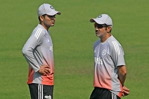 बड़ी खबर : शुभमन गिल साउथ अफ्रीका के खिलाफ T20I सीरीज खेलेंगे या नहीं? सामने आई बड़ी अपडेट SportsTak Hindi