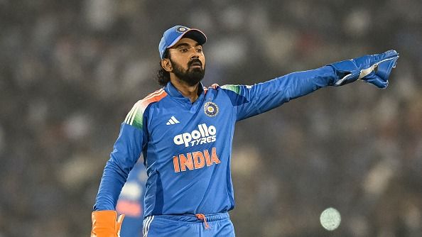 India's captain KL Rahul adjusts the field