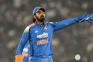 IND vs SA: साउथ अफ्रीका को भारत ने 4 विकेट से हराया तो खुद को कोसने लगे केएल राहुल, कहा- ड्रेसिंग रूम के भीतर... SportsTak Hindi