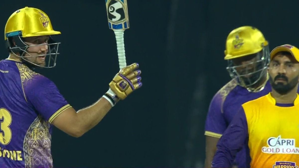 ILT20: RCB के पूर्व खिलाड़ी ने 38 गेंदों पर उड़ाए 82 रन, अबू धाबी नाइट राइडर्स ने शारजाह वॉरियर्ज को 39 रन से रौंदा, दिनेश कार्तिक रहे फ्लॉप