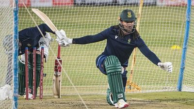 IND vs SA : साउथ अफ्रीका को लगा बड़ा झटका, T20I सीरीज से बाहर हुए ये दो धाकड़ खिलाड़ी South Africa's Tony de Zorzi