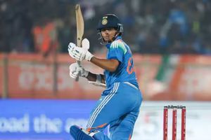 IND vs SA: यशस्वी जायसवाल ने ठोका पहला वनडे शतक, भारतीय बल्लेबाजों की इस खास लिस्ट में बनाई जगह SportsTak Hindi