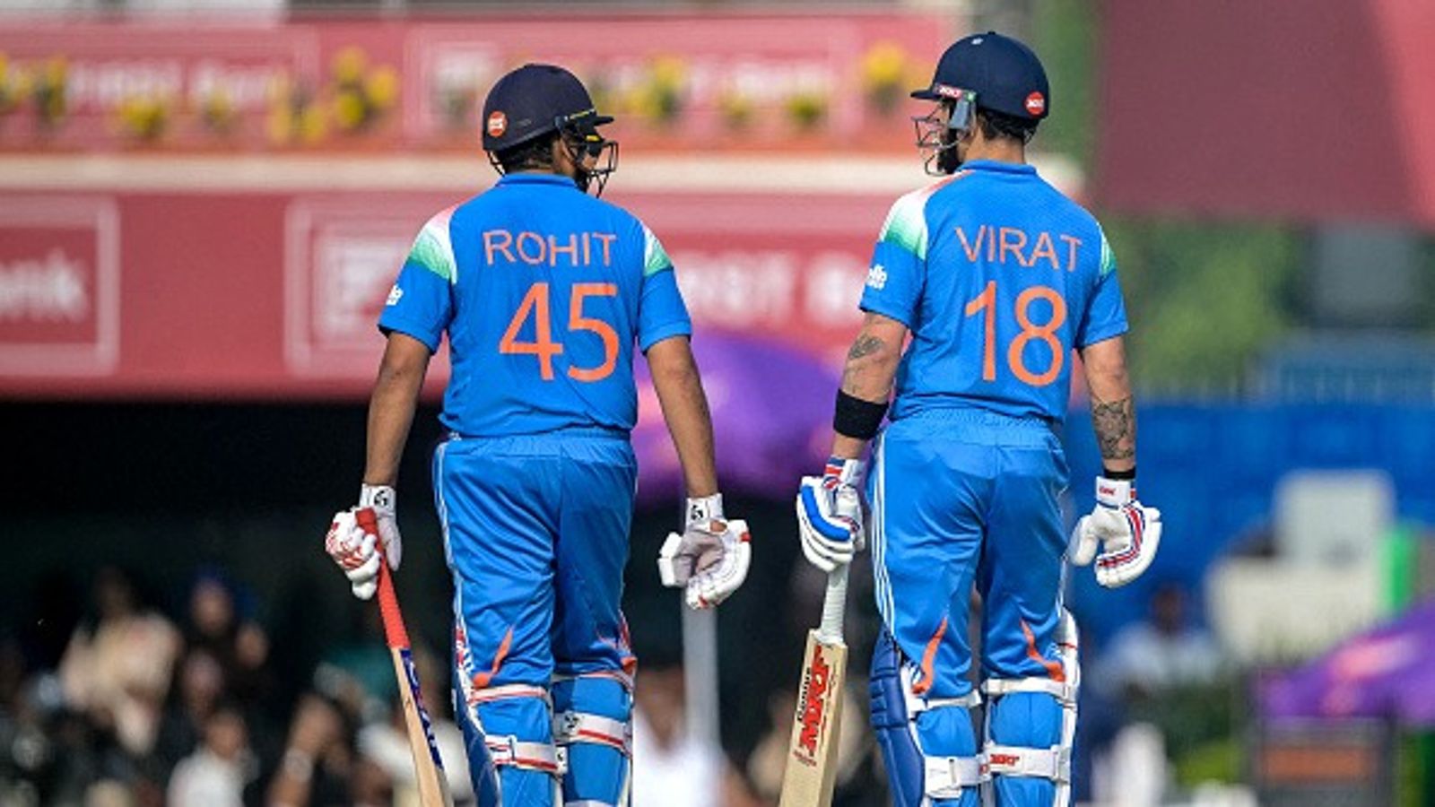 विराट कोहली- रोहित शर्मा अब इस सीरीज में दिखेंगे एक साथ, जानें कब और किस टीम के खिलाफ होगा मैच विराट कोहली- रोहित शर्मा अब इस सीरीज में दिखेंगे एक साथ, जानें कब और किस टीम के खिलाफ होगा मैच