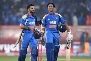 यशस्वी जायसवाल ने कैसे ठोका वनडे करियर का पहला शतक, मैच के बोले- जब मैं बैटिंग कर रहा था तब रोहित- विराट... SportsTak Hindi