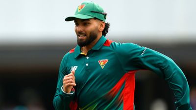 ऑस्ट्रेलियाई टीमों में खेल रहा खिलाड़ी भारतीय के रूप में IPL 2026 Auction में शामिल! 15 दिन पहले ही रचा था इतिहास SportsTak Hindi