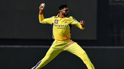 IPL 2026 नीलामी में विजय शंकर कैसे बने अनकैप्ड खिलाड़ी? भारत के लिए कर चुके हैं डेब्यू, जानें क्या है मामला SportsTak Hindi